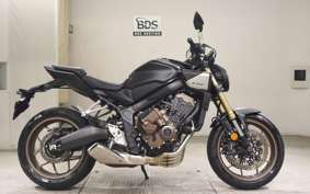HONDA CB650R E-Clutch 2026 RH17