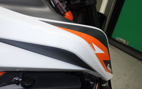 KTM 890 DUKE R 2021