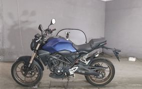 HONDA CB250R MC52