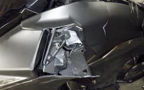 HONDA NM4 VULTUS -02 2016 RC82