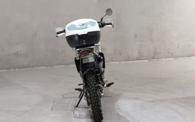 HONDA XR230 MD36