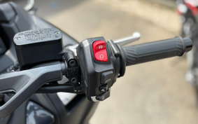 YAMAHA T-MAX 560 A 2023 SJ19J