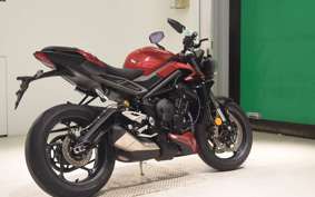 TRIUMPH STREET TRIPLE RS 2024