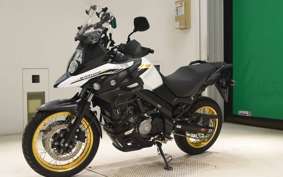 SUZUKI DL650 ( V-Strom 650 ) XTA 2023 C733M