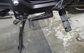 HUSQVARNA SVARTPILEN 125 2003