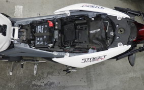 TRIUMPH STREET TRIPLE 85 2016