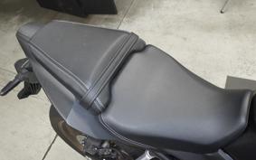 HONDA CB650R E-Clutch 2025 RH17