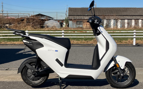 HONDA EM1 e: EF16