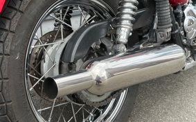 TRIUMPH BONNEVILLE T100 2013 TJ9157