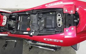 SUZUKI GSR250 2024