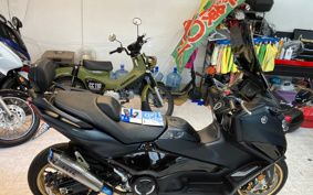 YAMAHA T-MAX 560 A TECHMAX 2022 SJ19J