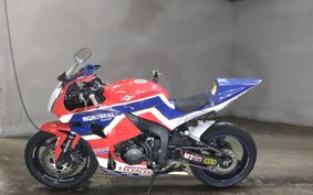 HONDA CBR600RR PC40