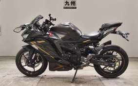 KAWASAKI ZX-25R 2000 ZX250E
