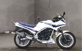 HONDA VT250F MC08