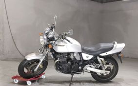SUZUKI INAZUMA 400 GK7BA