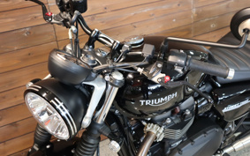 TRIUMPH STREET TWIN 2020 DAD74G