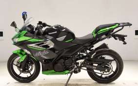 KAWASAKI NINJA 400 2025 EX400L