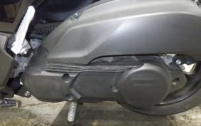 YAMAHA N-MAX 2002 SEG6J