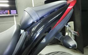 SUZUKI GSX-S1000F 2015