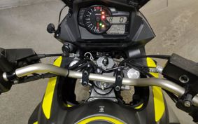 SUZUKI DL650 ( V-Strom 650 ) C733A