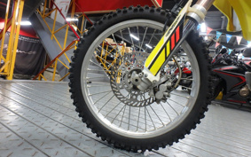 SUZUKI RM-Z250 KX250