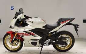YAMAHA YZF-R25 A