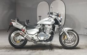 HONDA X4 LD 2002 SC38