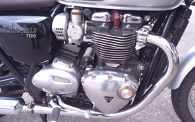 TRIUMPH BONNEVILLE T120 2016 DAD75H