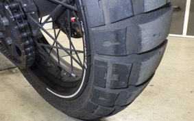 HUSQVARNA SVARTPILEN 401 2023