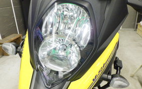 SUZUKI Vｽﾄﾛｰﾑ650XTA 2021 C733A