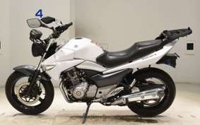 SUZUKI GSR250 2021