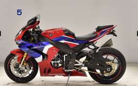 HONDA CBR1000RR RSP 2021 SC82