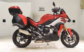 BMW S1000XR 2021