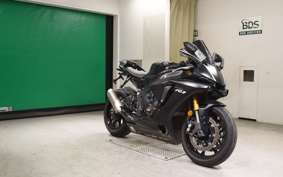 YAMAHA YZF-R1 2018