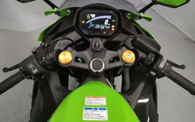 KAWASAKI  NINJA ZX-4RR ZX400P