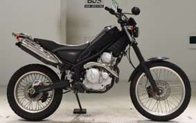 YAMAHA TRICKER DG16J