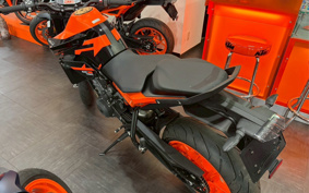 KTM 890 DUKE GP 2026 TU940