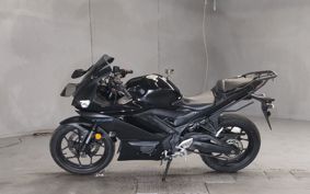 YAMAHA YZF-R3 2020 RH13J