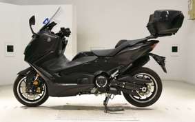 YAMAHA T-MAX 560 T 2025