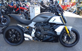 DUCATI DIAVEL 1260 2021