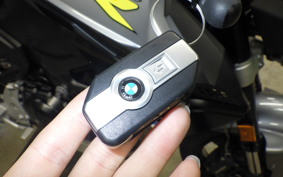 BMW F900R 2024