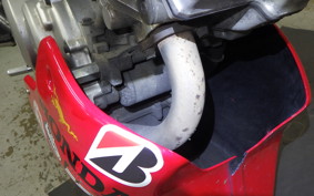 HONDA VTR 250 MC33