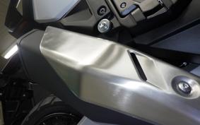 HONDA X-ADV 750 2025 RH21