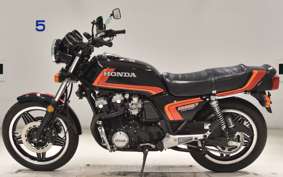 HONDA CB900F 2023