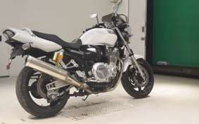 YAMAHA XJR1300 2015