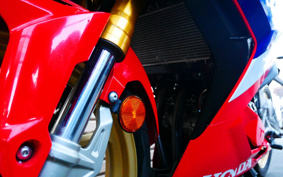 HONDA CBR250RR ABS MC51