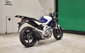 SUZUKI ｸﾞﾗﾃﾞｨｳｽ400 2010 VK58A