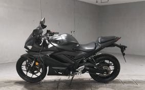 YAMAHA YZF-R25 RG74J