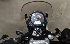 TRIUMPH STREET TWIN 900 DAD74G
