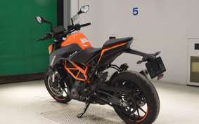 KTM 390 DUKE 2024